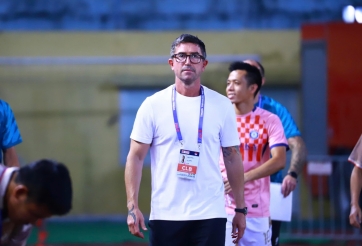 HLV Harry Kewell phản hồi bất ngờ về khả năng Hoàng Hên lên ĐT Việt Nam