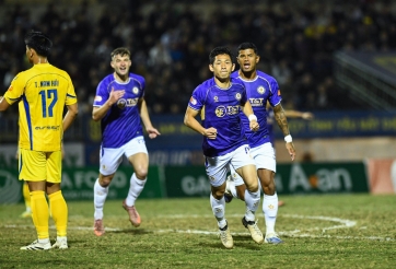 Trực tiếp SLNA 0-1 Hà Nội: Hai Long xé lưới Văn Bình