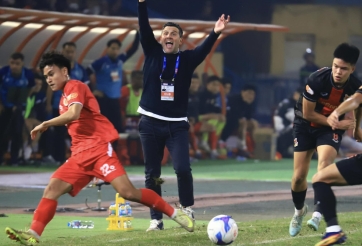 VFF chính thức phạt cực nặng HLV Ninh Bình sau khi chỉ trích trọng tài