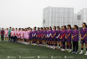 Hai đội tuyển Việt Nam nhận quà từ VFF trước Tết Nguyên đán