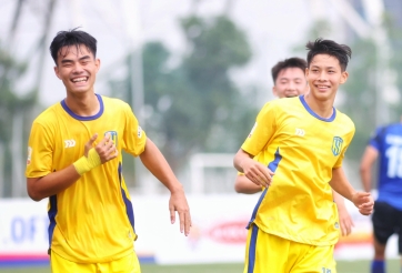 SLNA trao cơ hội cho 2 tài năng trẻ ở V-League
