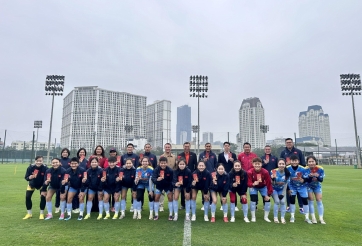 ĐT nữ Việt Nam trở lại tập luyện, Chủ tịch VFF thăm và động viên