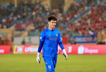 Thủ môn Trung Kiên nói điều bất ngờ sau trận thua 1-3 CAHN