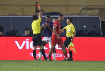 Hà Nội FC nhận tin sét đánh ở cuộc đại chiến với CAHN