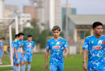 HLV Đinh Hồng Vinh gạch tên Việt kiều Croatia khỏi U23 Việt Nam