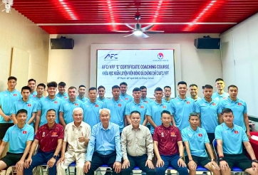 Cựu thủ môn U23 Việt Nam học làm Huấn luyện viên