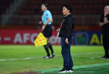 HLV U20 Thái Lan 'cảnh báo' học trò về sức mạnh của tuyển Việt Nam