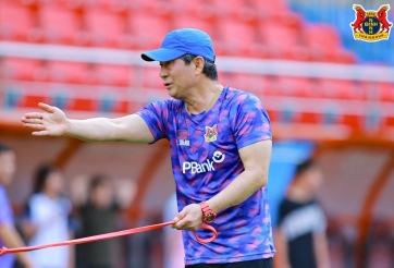 Tân HLV Hàn Quốc tuyên bố giúp Ninh Bình vô địch V-League