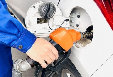 Giá xăng dầu hôm nay 27/6: Dầu lao một nhịp, giá giảm 'năm phần'!