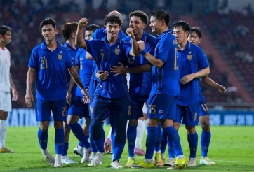 CĐV Thái Lan 'phản đối' HLV dù đội nhà toàn thắng vòng bảng AFF Cup
