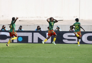 Nigeria bị Cameroon 'đá bay' khỏi giải châu Phi, mất luôn vé dự World Cup