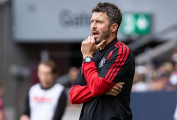 MU nhận tin dữ trước ngày khai màn Premier League, HLV Carrick đau đầu