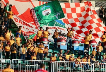 Vừa cập bến đại gia V-League, cầu thủ Châu Phi bất ngờ xuất hiện ở HAGL