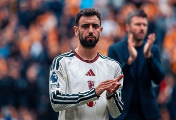 Paul Scholes nổi điên với Bruno Fernandes: 'Hãy im miệng lại!'