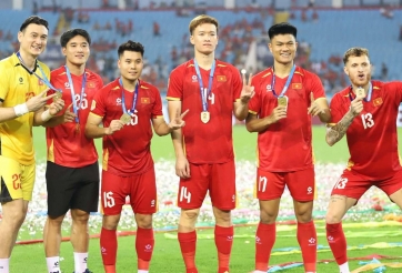 Tin nóng bóng đá trưa 28/8: ĐT Việt Nam lập cột mốc 'khủng'