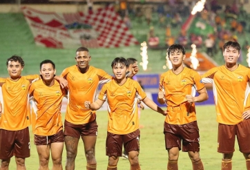 HAGL gây sốc đầu mùa, 'báo động đỏ' vang lên