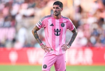 'Cận vệ Messi' nhận mưa lời khen sau trận đấu đầu tiên