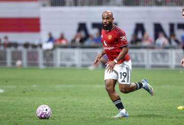 Mbeumo nhận 'mưa lời khen' sau trận đấu ra mắt MU