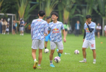 HAGL đón trụ cột trở lại, 'kỷ lục gia ĐT Việt Nam' tiếp tục hóa người thừa?