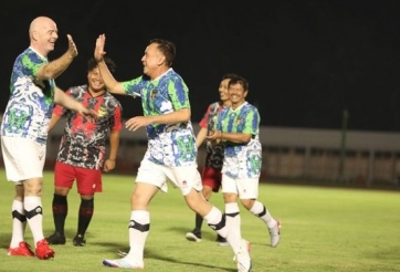 Bị chỉ trích vui đùa sau thảm kịch, LĐBĐ Indonesia 'đổ vấy' lỗi cho chủ tịch FIFA