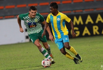 Một đội bóng phải xuống hạng vì… đối thủ trực tiếp bỏ cuộc