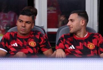 MU nhận tin cực buồn từ tiền vệ đã đẩy Casemiro lên ghế dự bị