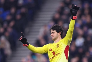 Thủ môn nhận 150 bàn thua sau 100 trận muốn thay thế Lammens ở MU