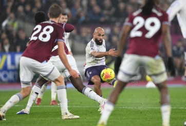 75 triệu bảng của MU: Khi Mbeumo trở thành phép so sánh