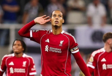 Van Dijk đi vào lịch sử Champions League với cột mốc khó tin