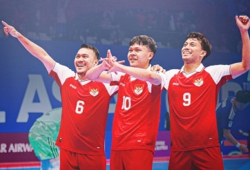 CĐV Indonesia bùng nổ cảm xúc khi lỡ chức vô địch châu Á