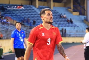 Hoàng Hên tỏa sáng đầy ấn tượng ngày ra mắt ĐT Việt Nam