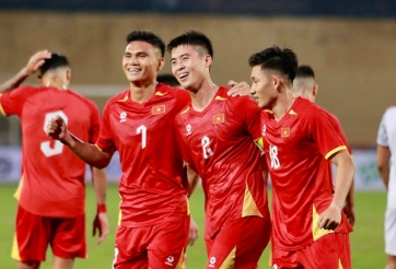 CĐV Malaysia lo lắng khi ĐT Việt Nam thắng 3-0 Bangladesh