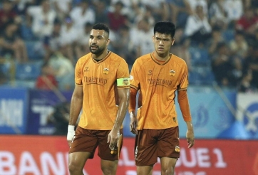 Xuất hiện cặp trung vệ gần 2m 'làm mưa làm gió' V.League