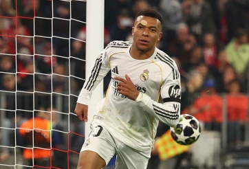 Kylian Mbappe lập hat-trick kỷ lục Champions League