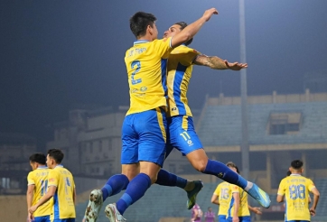 Trực tiếp bóng đá Hà Nội 3-1 Becamex TP HCM: Rượt đuổi tỉ số