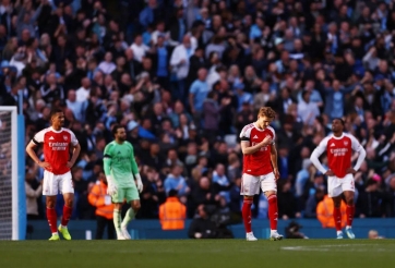 CĐV Arsenal đòi bán một ngôi sao sau trận thua Man City