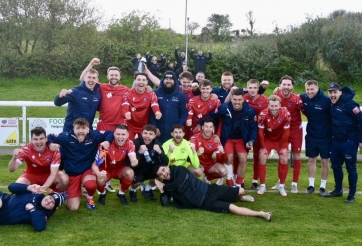 Đội bóng Anh rớt hạng dù giành 95 điểm