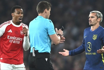 Rõ lý do Arsenal thoát penalty gây tranh cãi trước Atletico