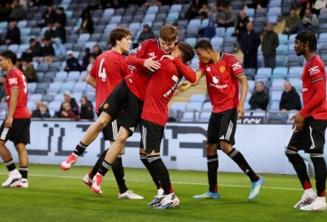 Đánh bại Man City ở derby 7 bàn, MU hiên ngang vào chung kết
