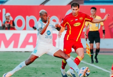 CĐV Malaysia bùng nổ cảm xúc khi thắng 4-1 Xuân Son và đồng đội