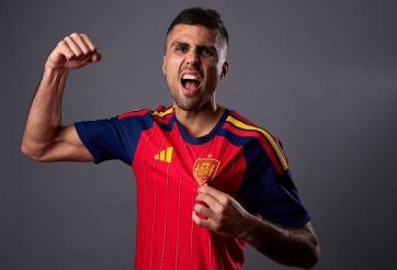 Không phải Madrid, Rodri có thể gia nhập đội ăn 6 vĩ đại sau World Cup