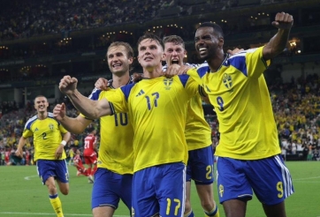 Gyokeres và Isak bùng nổ, Thụy Điển đại thắng ngày ra quân World Cup
