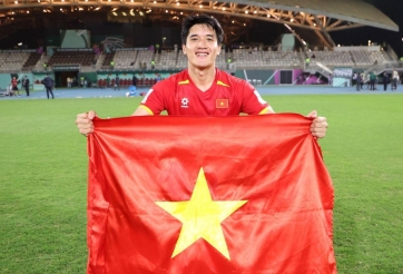 Tân binh ĐT Việt Nam chia sẻ thật lòng khi cạnh tranh với Xuân Son ở AFF Cup