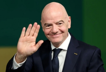 Chủ tịch FIFA phá vỡ im lặng sau trận Argentina thua Tây Ban Nha