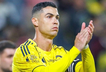 Ronaldo yêu cầu, Al Nassr quyết hoàn tất hợp đồng với tiền đạo ghi 120 bàn