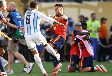 CHÍNH THỨC: FIFA điều tra 1 ngôi sao Tây Ban Nha sau vụ ẩu đả với Argentina