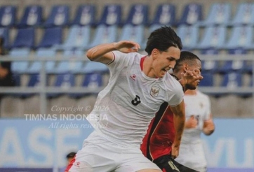 CĐV Indonesia đồng loạt nhắc đến Việt Nam khi thắng 3-0 Timor Leste