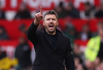 Carrick không cho đá 1 phút, ngôi sao MU chốt đường rời Old Trafford