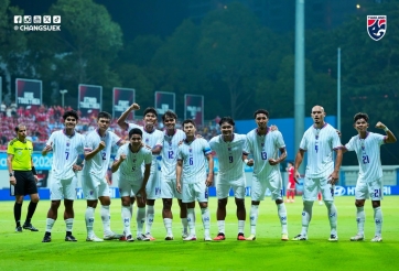 Đại thắng Singapore, Thái Lan đặt một chân vào chung kết AFF Cup