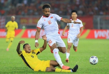 NÓNG: Trọng tài Nhật Bản có thể hoãn trận Việt Nam vs Malaysia vì mưa, sét